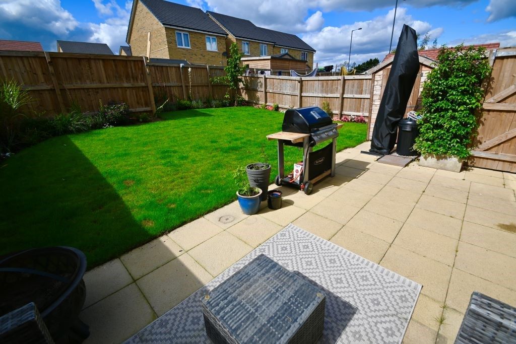 3 bed detached house for sale in Foxglove Drive, Auckley, Doncaster DN9, £275,000