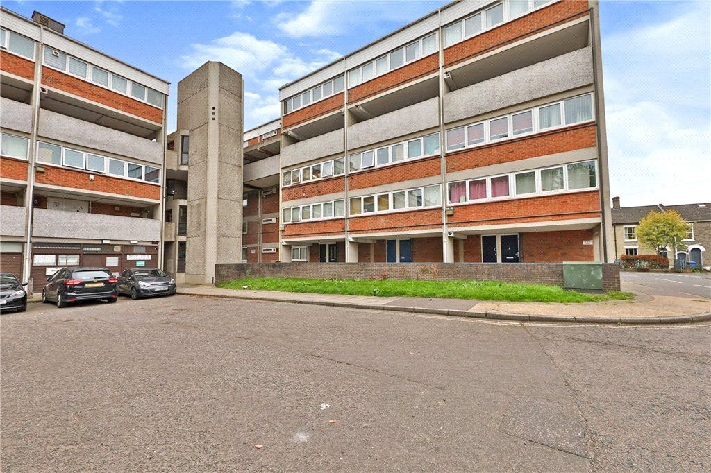 1 bed flat for sale in Suffolk Square, Norwich, Norfolk NR2, £110,000