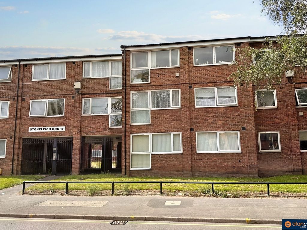 2 bed flat for sale in Stoneleigh Court, Coton Road, Nuneaton CV11, £90,000