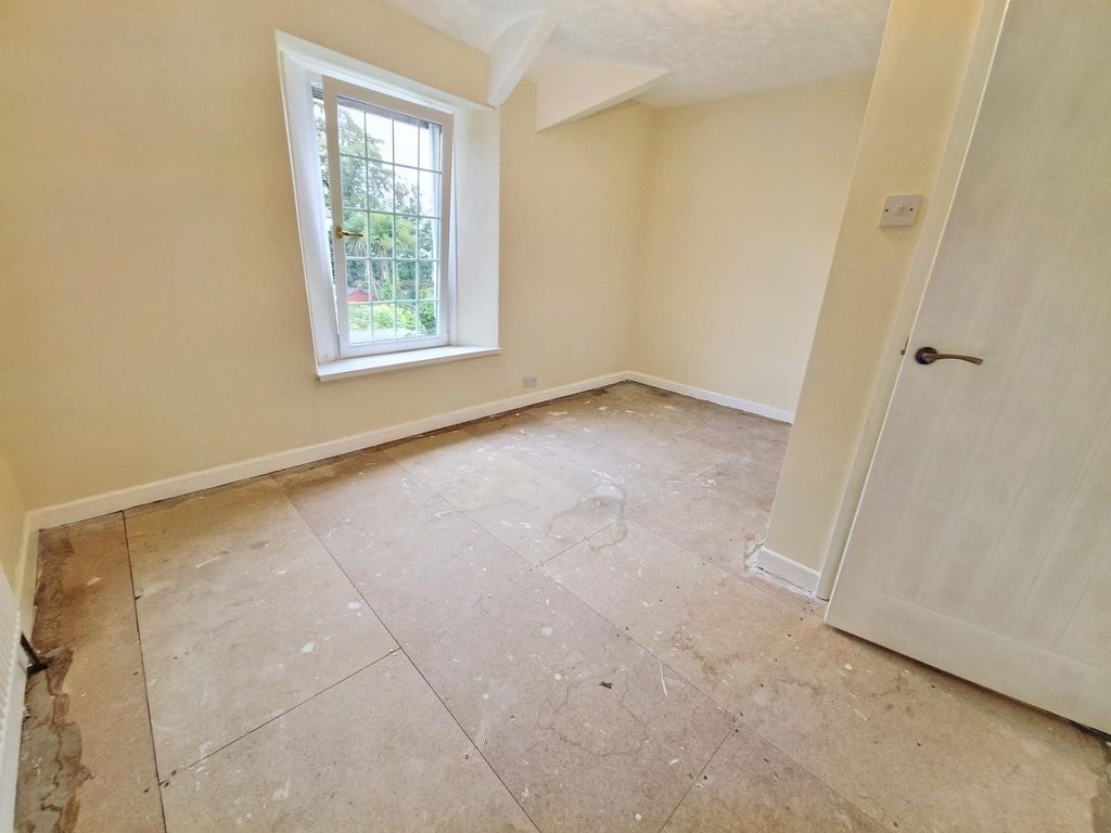 2 bed terraced house for sale in Minffrwd Road, Pencoed, Bridgend CF35, £185,000