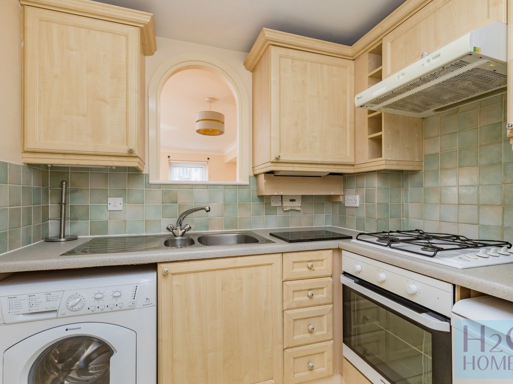 1 bed flat for sale in Sovereign Court, Brighton Marina Village, Brighton BN2, £269,950