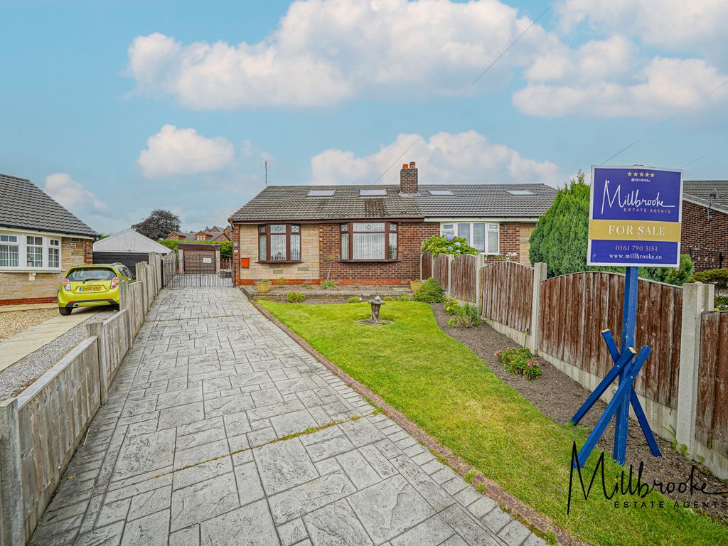 3 bed bungalow for sale in Hutton Avenue, Boothstown, Manchester M28, £290,000