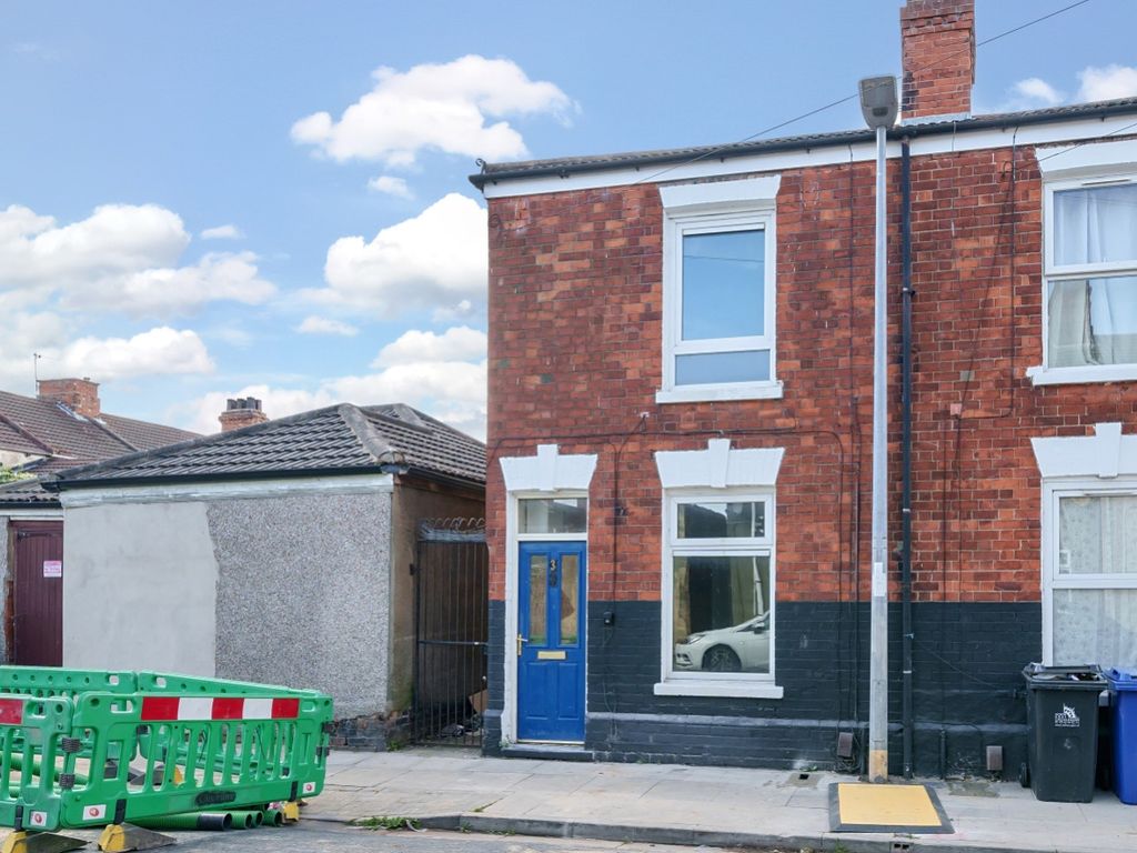 3 bed terraced house for sale in Tunnard Street, Grimsby DN32, £49,950