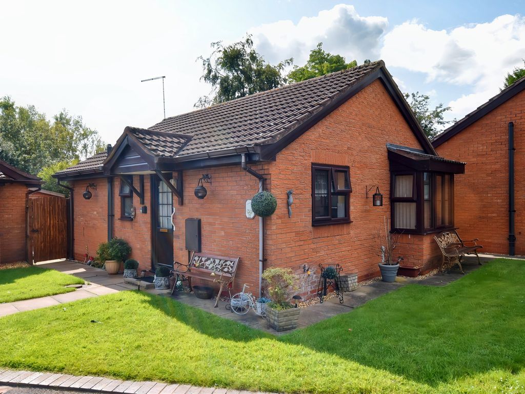 2 bed detached bungalow for sale in Goosefields Close, Market Drayton TF9, £160,000