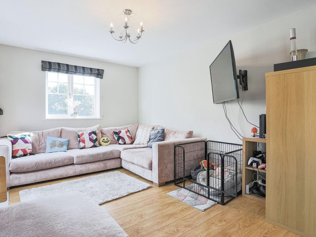 2 bed flat for sale in Birch Close, Huntington, York YO31, £190,000