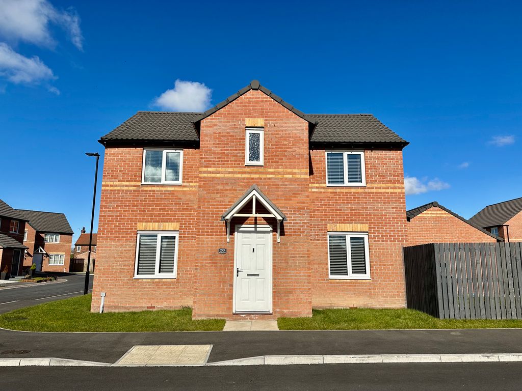 4 bed detached house for sale in High Hazel Grove, Stainforth, Doncaster DN7, £210,000