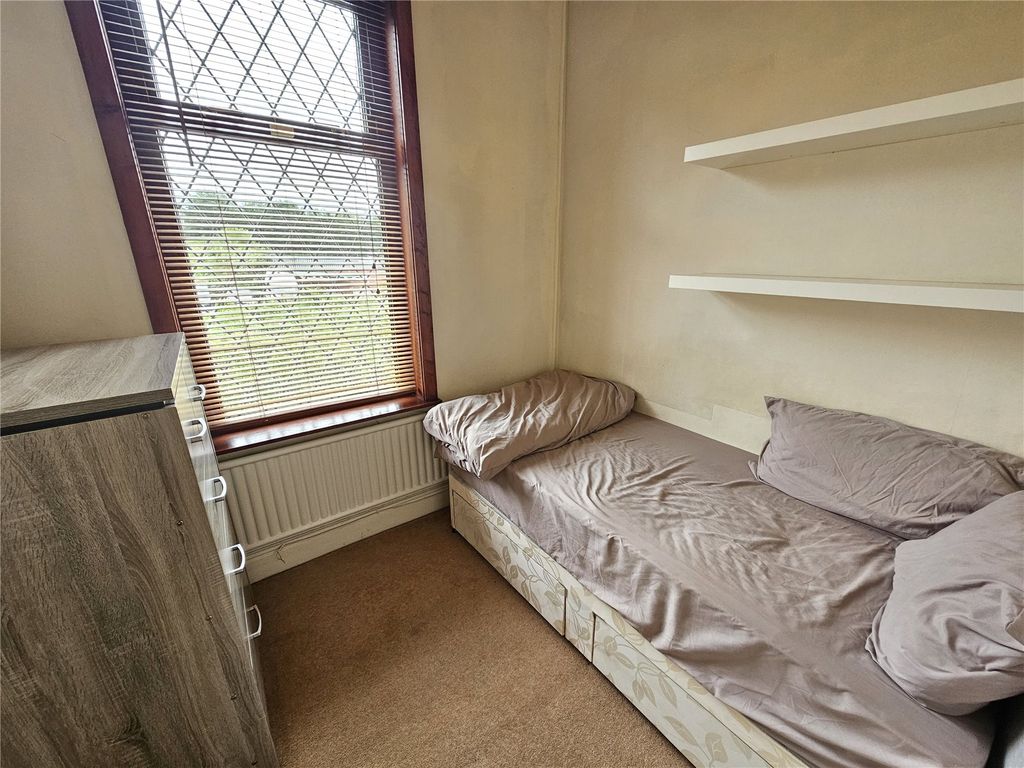 4 bed terraced house for sale in Audley Range, Blackburn BB1, £139,995