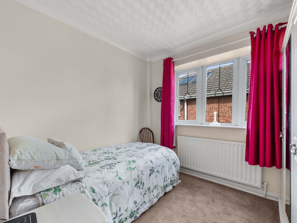 3 bed detached bungalow for sale in Croft Lane, Croft PE24, £280,000