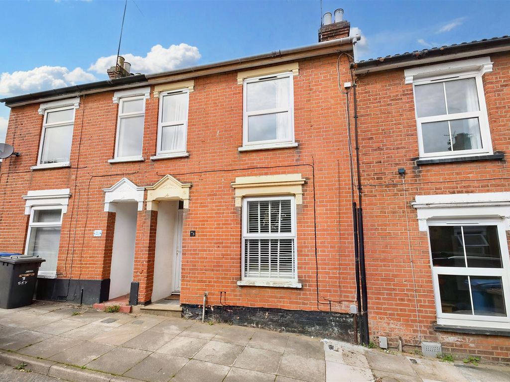 3 bed terraced house for sale in Seymour Road, Ipswich IP2, £180,000