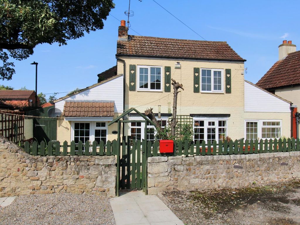 2 bed detached house for sale in Brewery Lane, Ripon HG4, £215,000