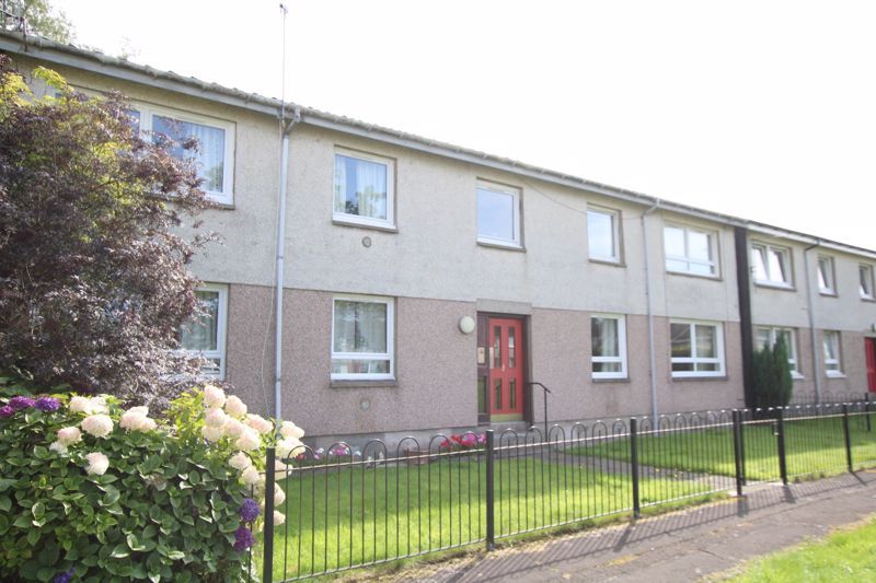 1 bed flat for sale in Strathclyde Road, Dumbarton G82, £53,000