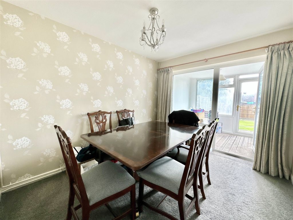3 bed semi-detached house for sale in Watergate Lane, Braunstone, Leicester LE3, £275,000