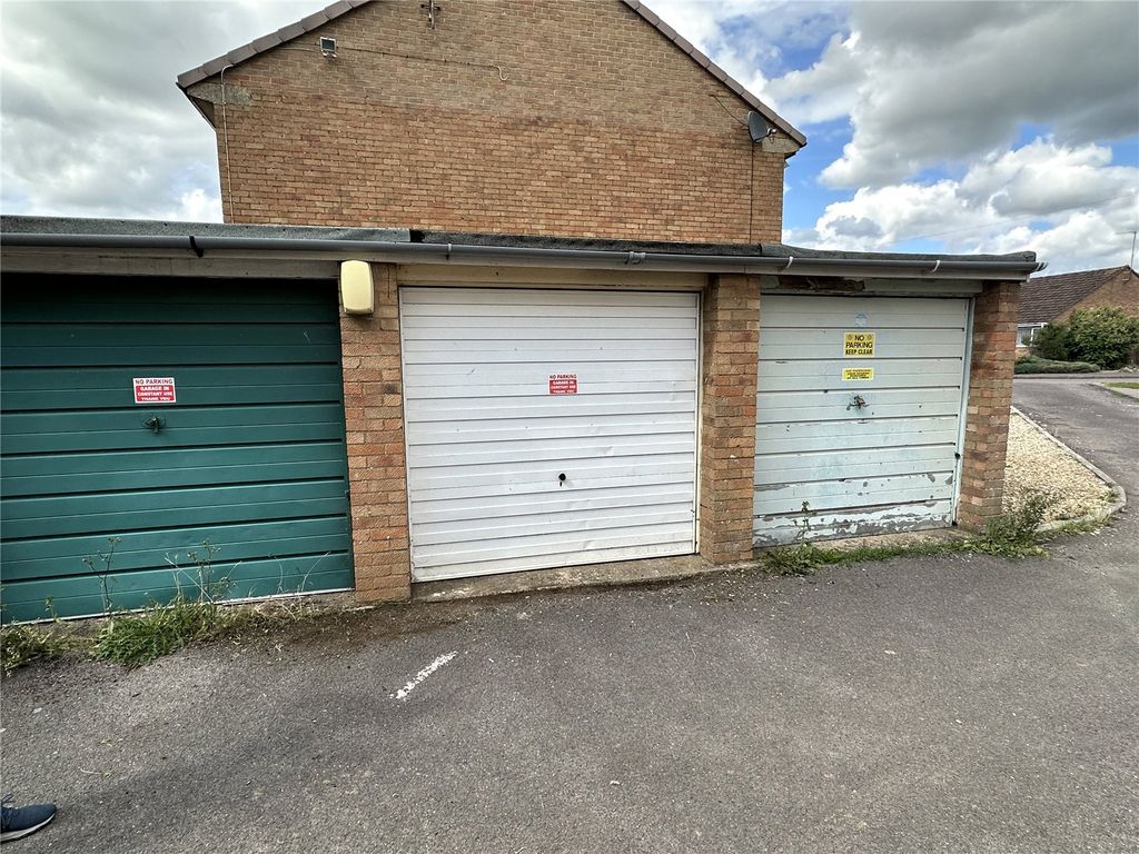Parking/garage for sale in Perth, Stonehouse, Gloucestershire GL10, £12,500