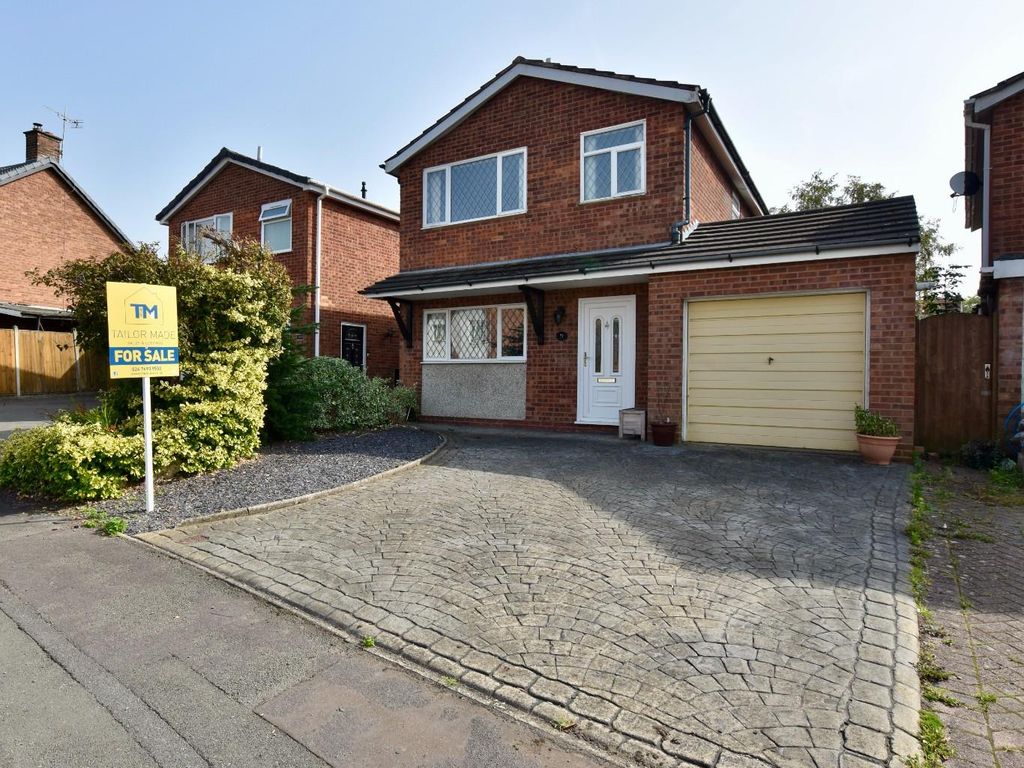 3 bed detached house for sale in Stonebury Avenue, Coventry CV5, £315,000