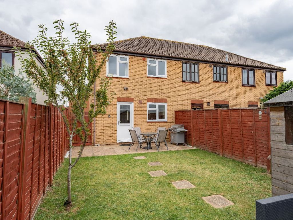 2 bed end terrace house for sale in Sheppards Way, Kesgrave, Ipswich IP5, £230,000
