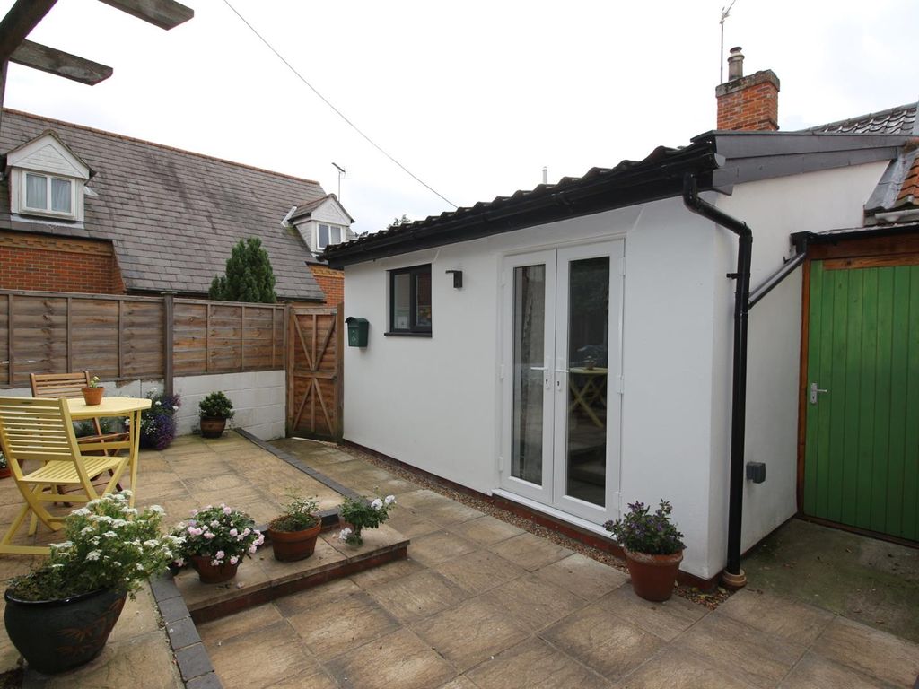 3 bed cottage for sale in Gull Street, Fressingfield, Eye IP21, £295,000