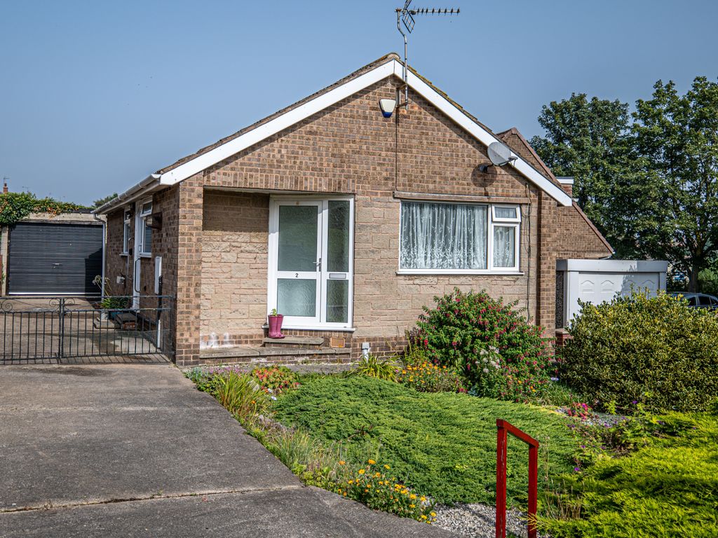 2 bed bungalow for sale in Longhurst View, Worksop S80, £165,000