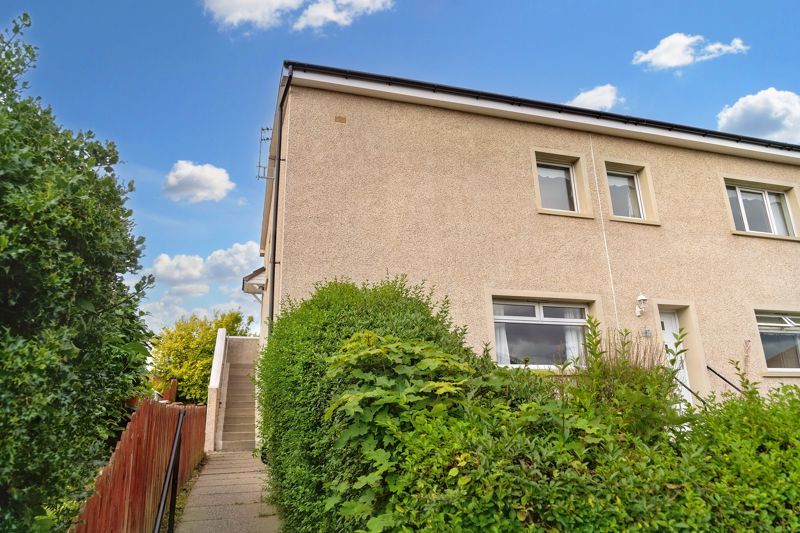 3 bed flat for sale in Pentland Road, Chryston, Glasgow G69, £104,995