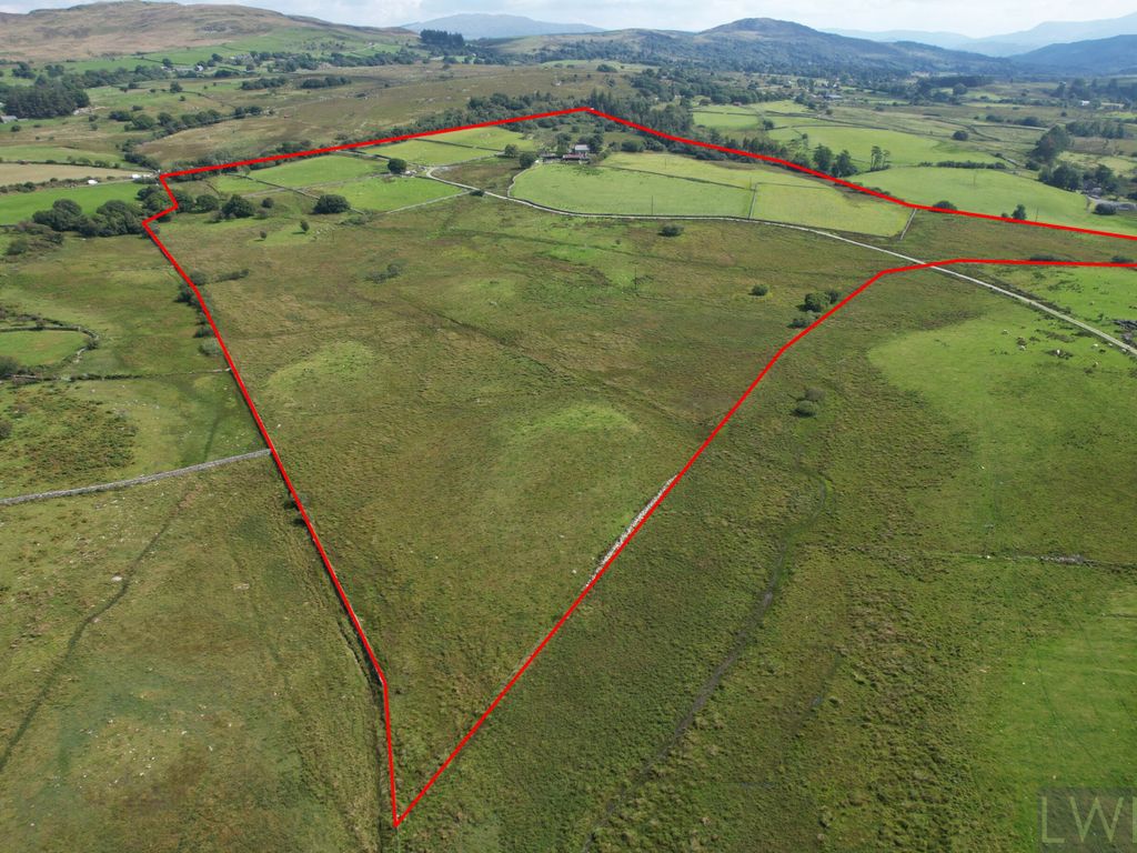 Land for sale in Trawsfynydd, Blaenau Ffestiniog LL41, £240,000