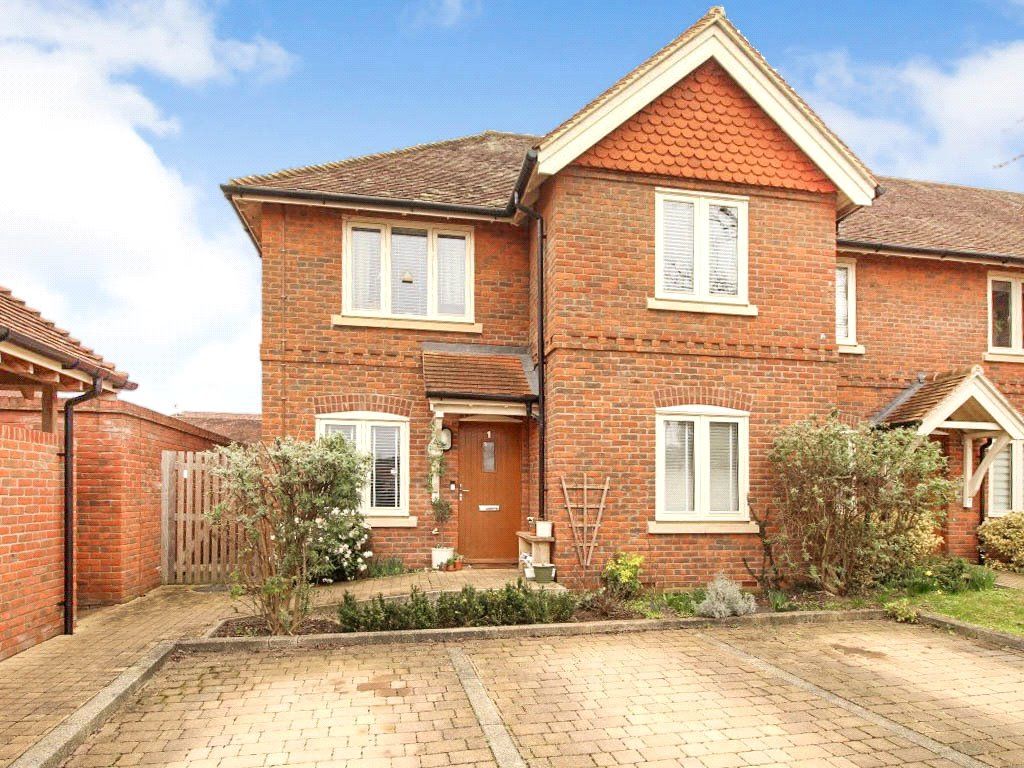 2 bed semi-detached house for sale in Shepard Place, Pangbourne, Reading, Berkshire RG8, £136,000