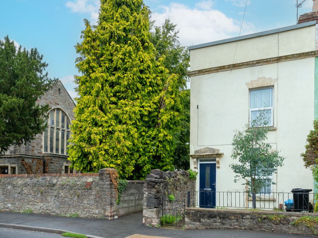 2 bed end terrace house for sale in Pembroke Road, Shirehampton, Bristol BS11, £285,000