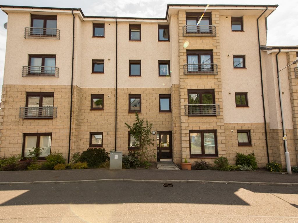 2 bed flat for sale in Mill Street, Kirkcaldy KY1, £85,000