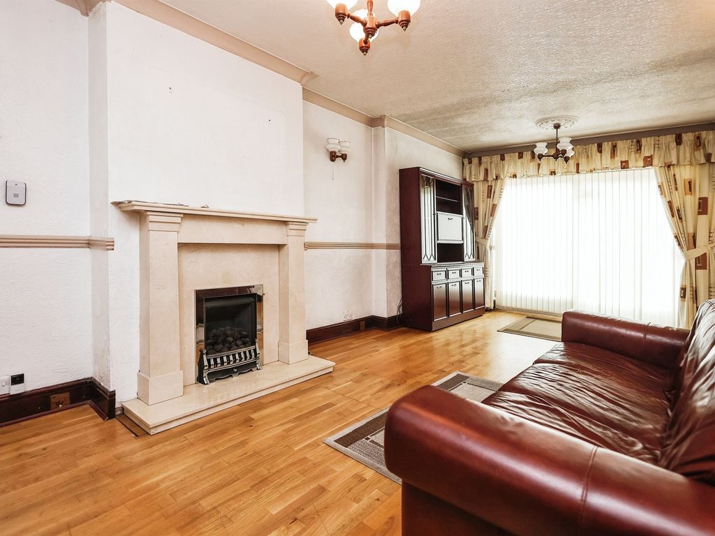3 bed semi-detached house for sale in Yardley Road, Yardley, Birmingham B25, £260,000
