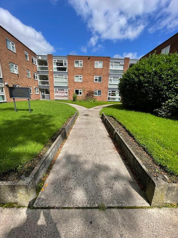 1 bed flat for sale in Rushford Avenue, Manchester M19, £120,000