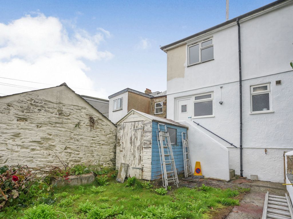 3 bed terraced house for sale in Higher Bore Street, Bodmin PL31, £220,000
