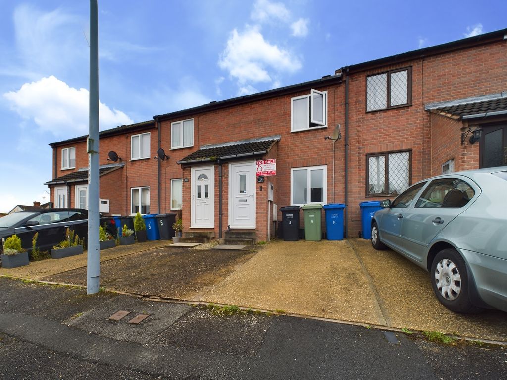 2 bed terraced house for sale in Mitchell Way, New Whittington, Chesterfield S43, £125,000
