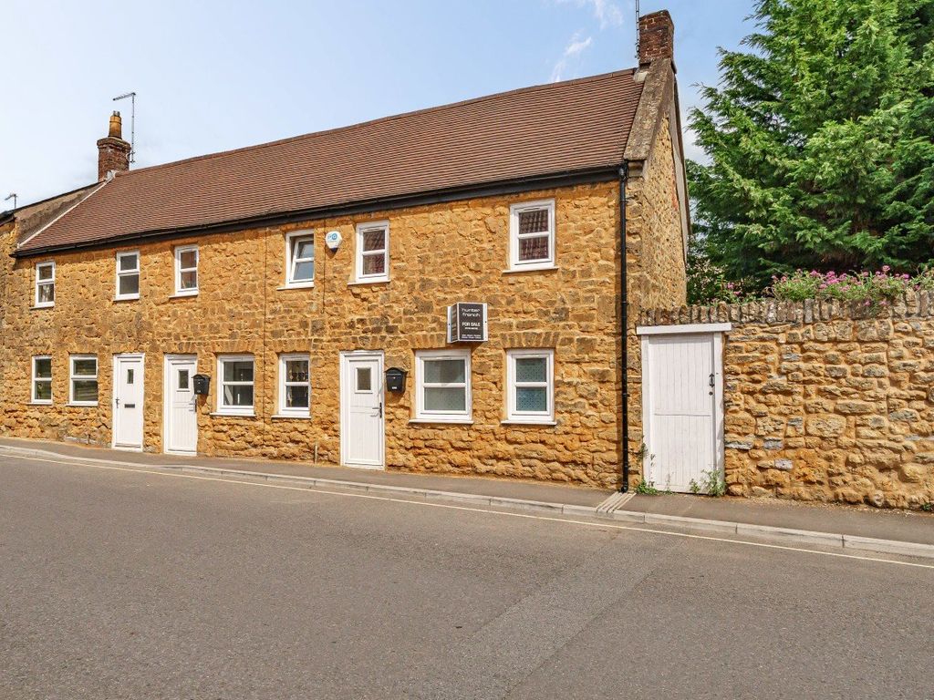 2 bed end terrace house for sale in Lower Woodcock Street, Castle Cary BA7, £210,000