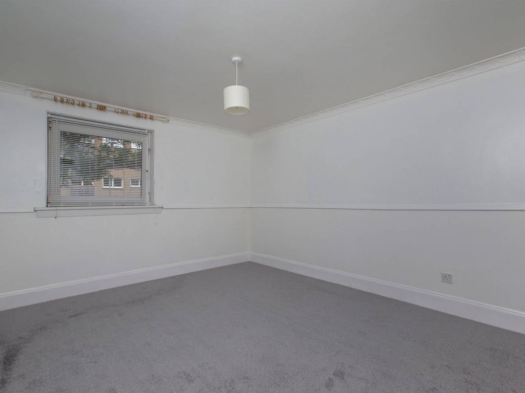 2 bed flat for sale in Gordon Street, Leith, Edinburgh EH6, £190,000