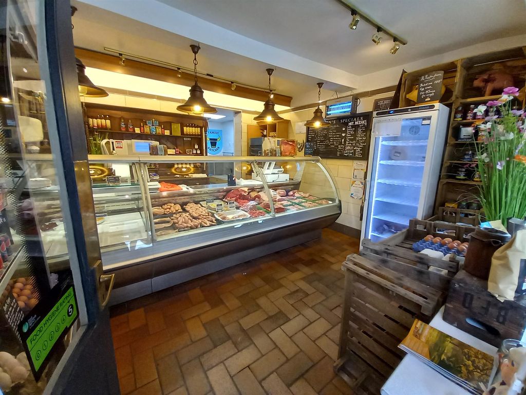 Commercial property for sale in Butchers NG22, Farnsfield, Nottinghamshire, £70,000