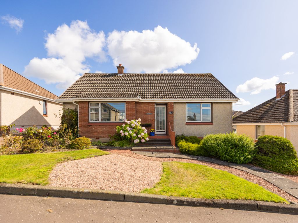 3 bed detached bungalow for sale in 16 Turnberry Drive, Kirkcaldy KY2, £199,995