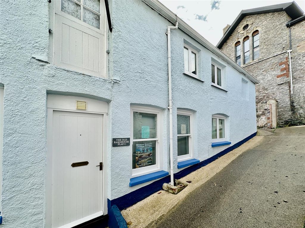 2 bed flat for sale in Drew Street, Brixham TQ5, £185,000