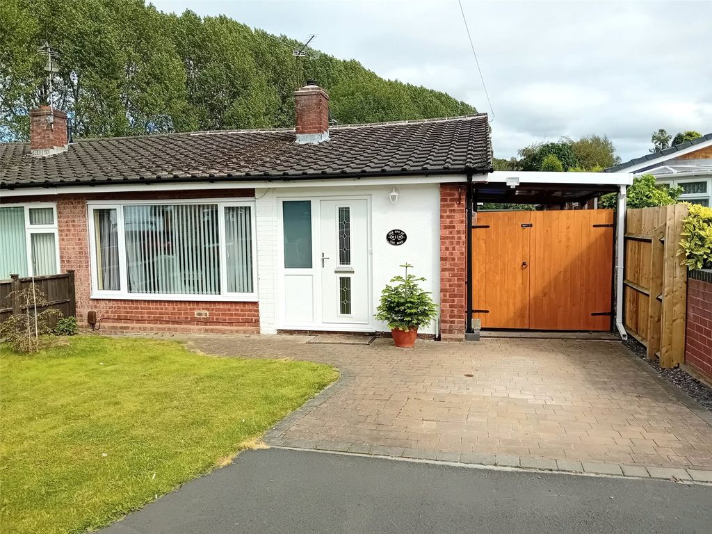 2 bed bungalow for sale in The Cloisters, St. Georges, Telord, Shropshire TF2, £195,000