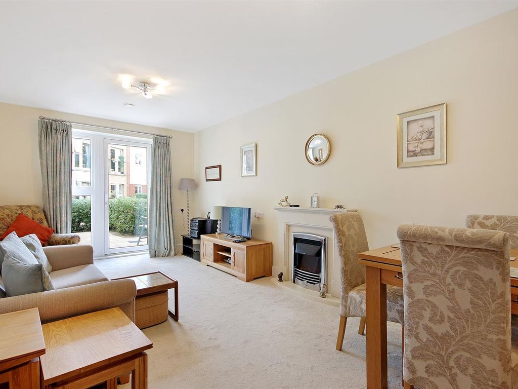 1 bed flat for sale in Lansdown Road, Sidcup DA14, £274,950