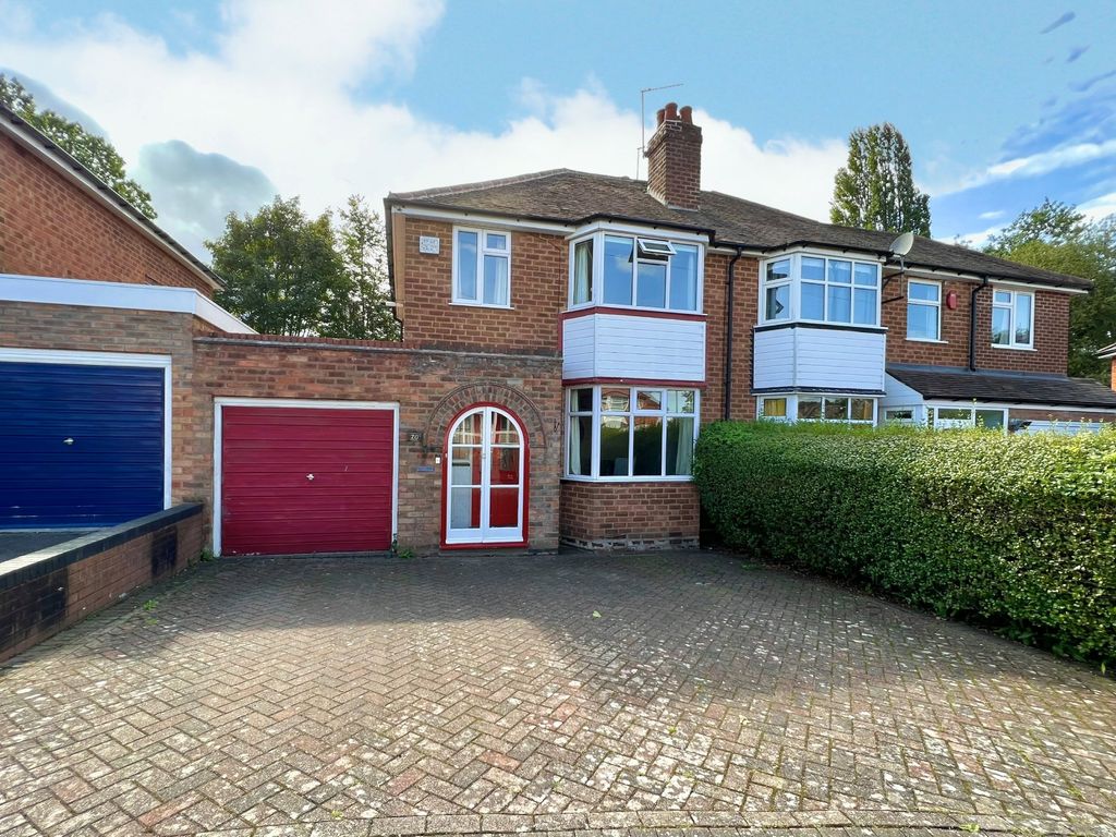 3 bed semi-detached house for sale in Brookvale Road, Solihull B92, £325,000