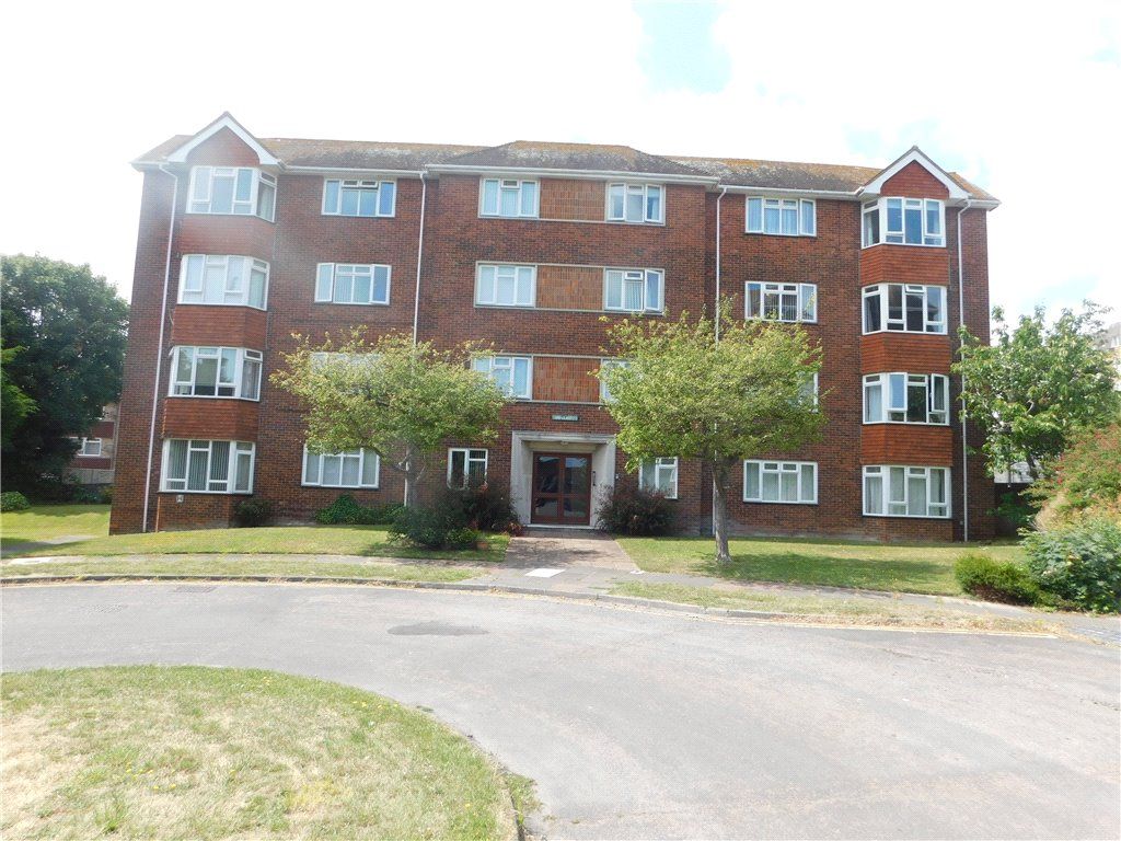 2 bed flat for sale in Michel Grove, Eastbourne, East Sussex BN21, £225,000