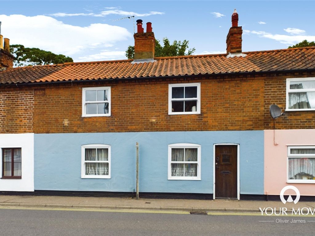 3 bed terraced house for sale in Ingate, Beccles, Suffolk NR34, £190,000