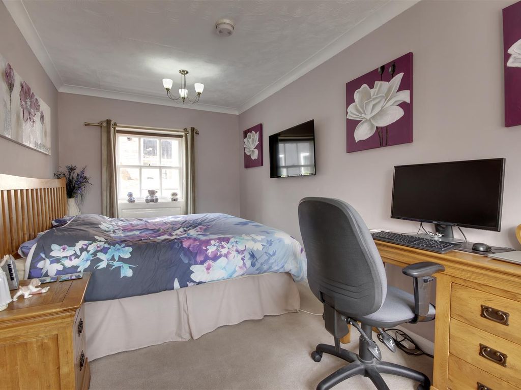 3 bed property for sale in Bishop Lane, Hull HU1, £229,950