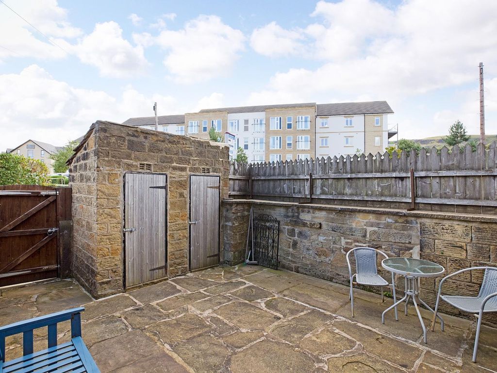 2 bed end terrace house for sale in Brewery Road, Ilkley LS29, £284,000