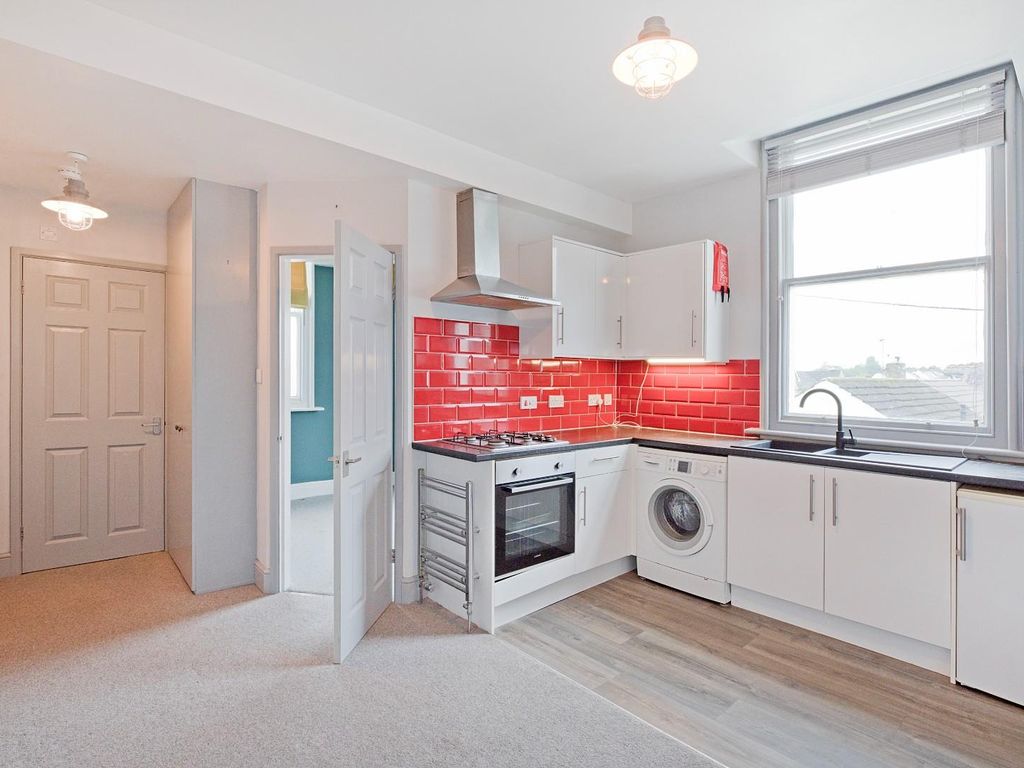 1 bed flat for sale in Tivoli Place, Ilkley LS29, £120,000