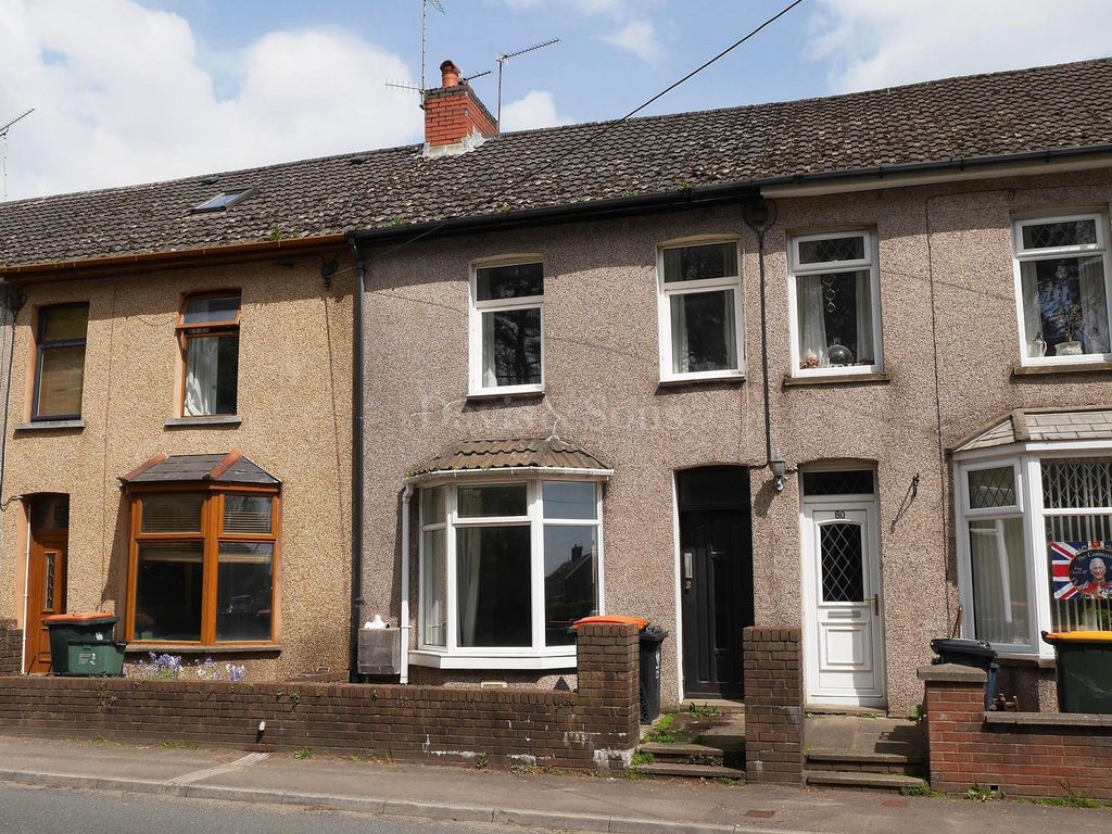 3 bed terraced house for sale in Risca Road, Rogerstone, Newport. NP10, £110,000
