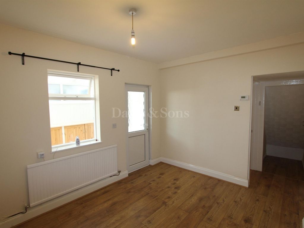 4 bed end terrace house for sale in Islwyn Street, Cwmfelinfach, Ynysddu, Newport. NP11, £185,000