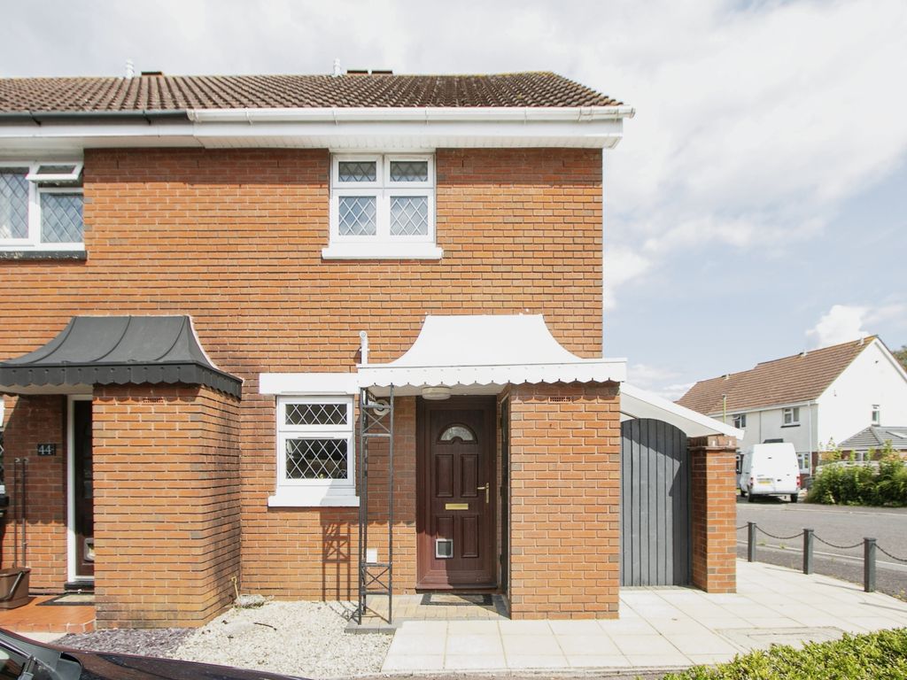 2 bed end terrace house for sale in Boveridge Gardens, Muscliff, Bournemouth BH9, £300,000