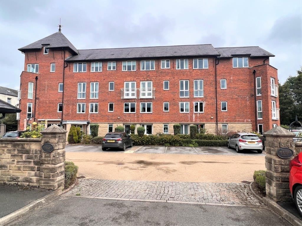 1 bed flat for sale in Kedleston Close, Belper DE56, £145,000