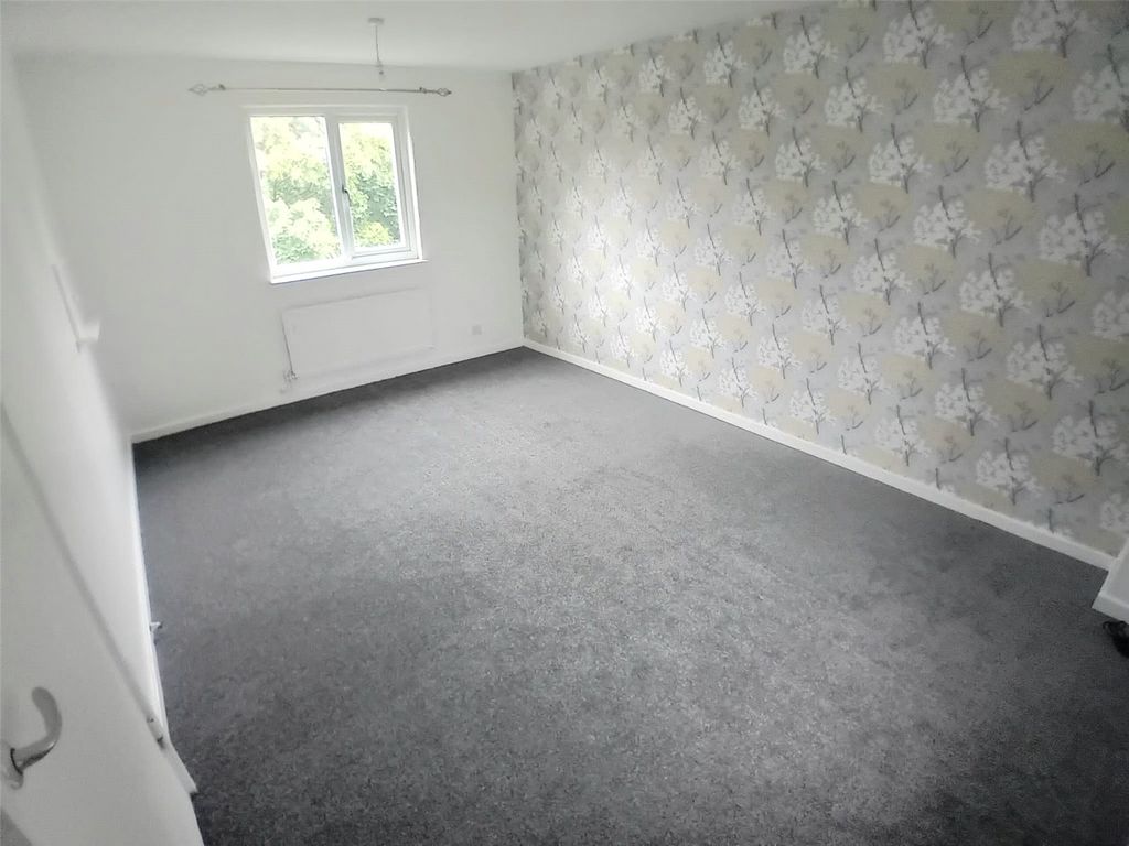 1 bed flat for sale in Chepstow Drive, Leegomery, Telford, Shropshire TF1, £85,000