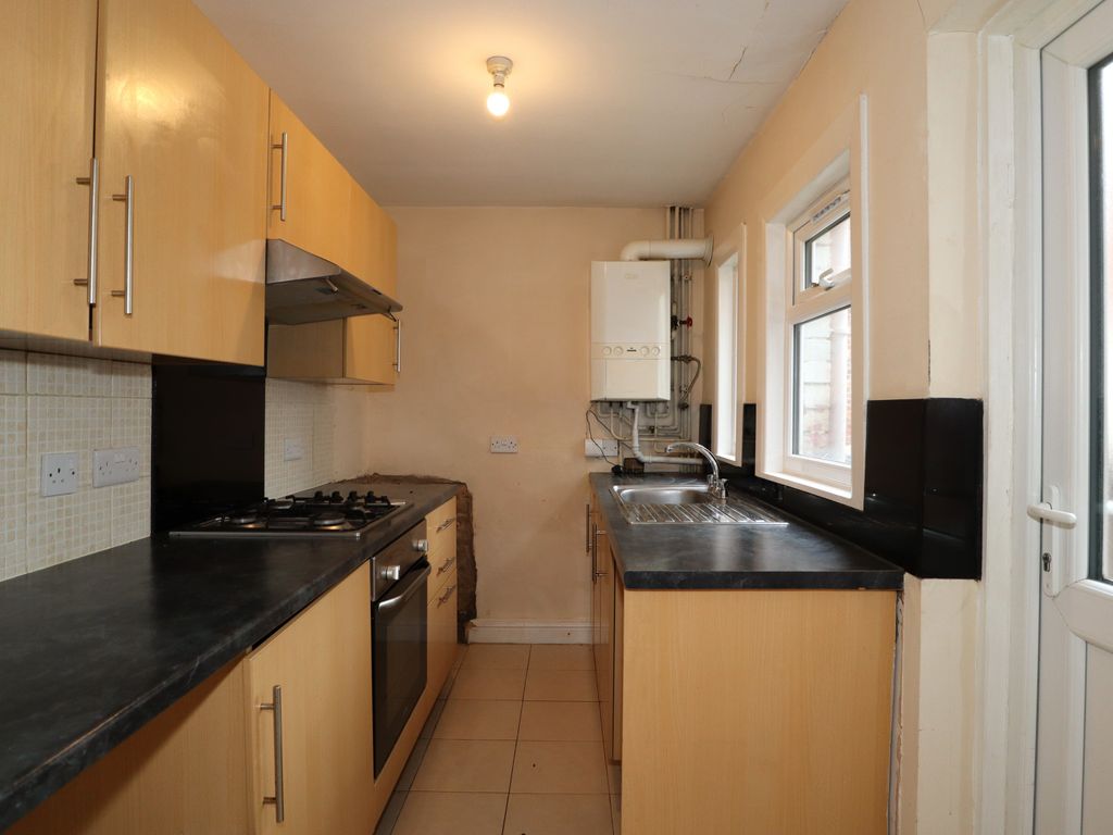 2 bed terraced house for sale in Montague Street, Lincoln LN2, £135,000