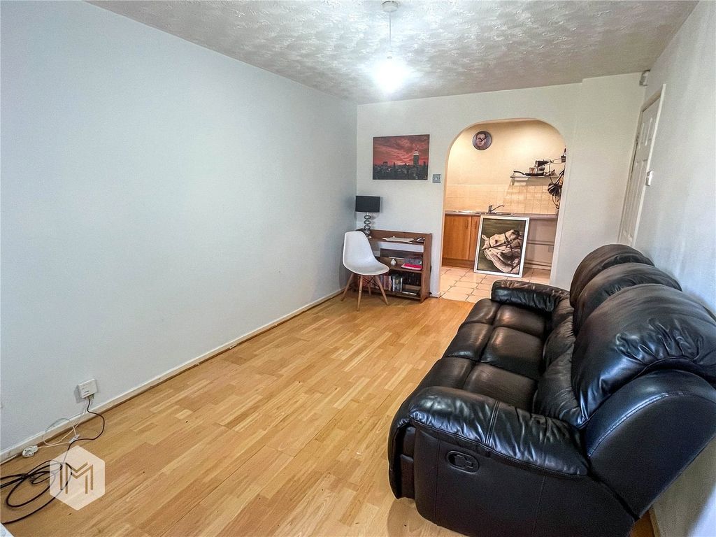 2 bed flat for sale in Mosley Common Road, Tyldesley, Manchester, Greater Manchester M29, £100,000